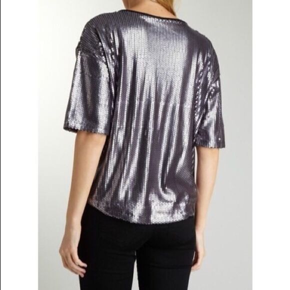 NWT- Olive & Oak Liquid Silver Sequin Top - Picture 2 of 6